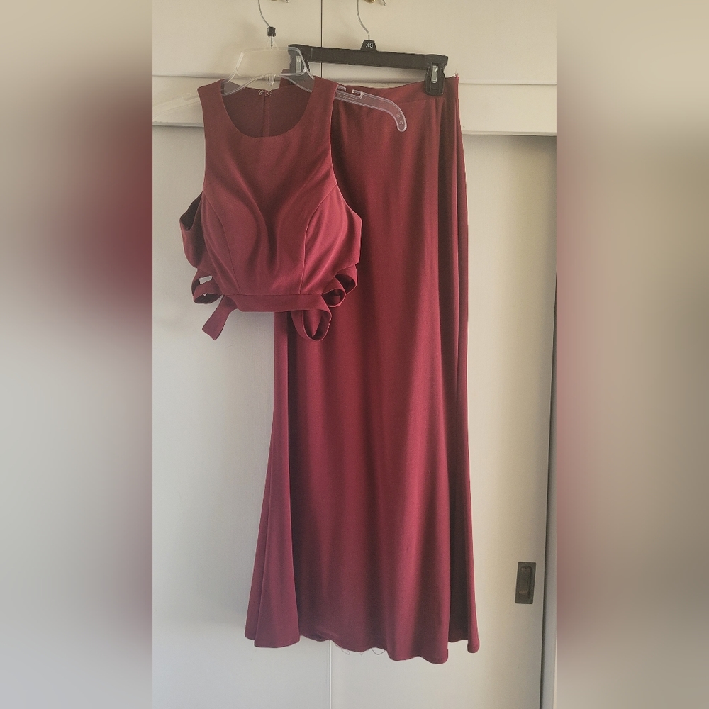 2 price, crop top & long length skirt